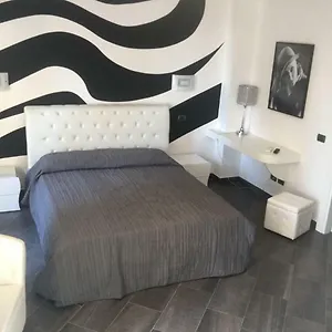  Guest house Le Divine Di Via Olivieri - Reception Via Xxv Aprile 5 Italy